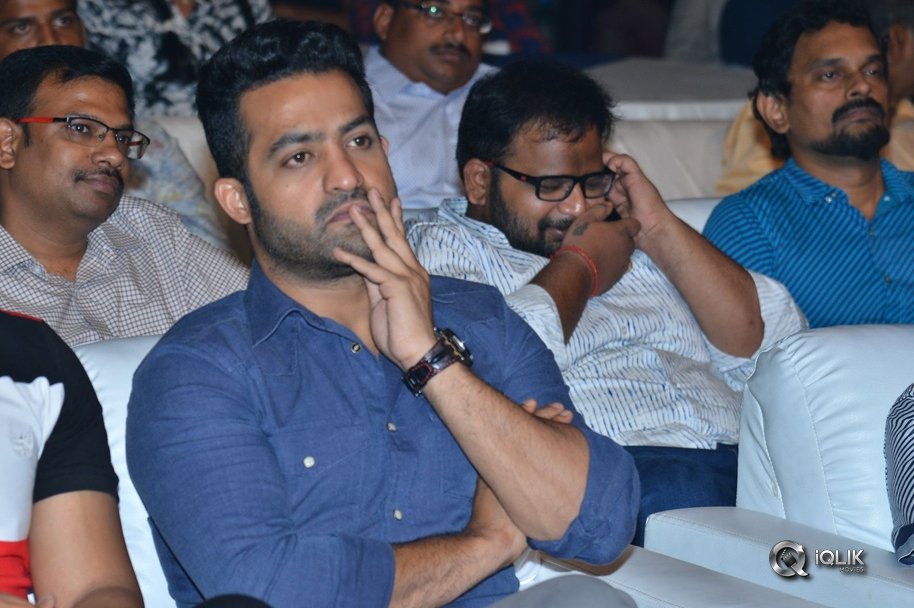 Naa-Nuvve-Pre-Release-Function-Photos